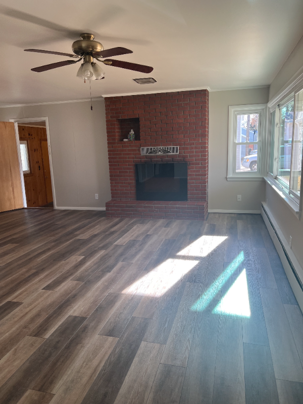 1235 10th St W - Photo 3 of 12