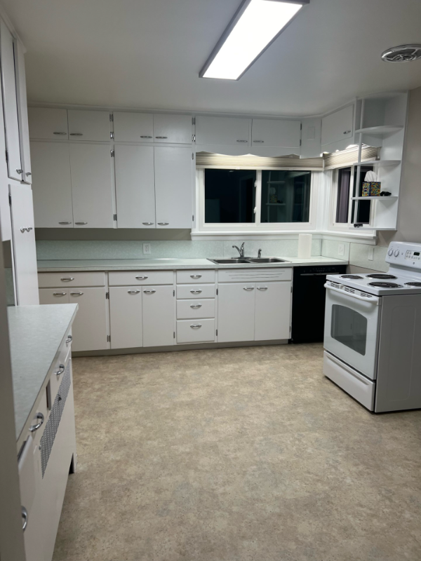 1235 10th St W - Photo 5 of 12