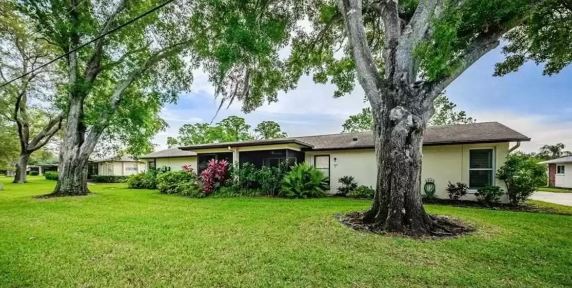 1223 Queen Anne Dr #D