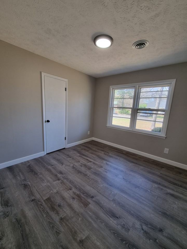 967 Sanchez Dr - Photo 5 of 21