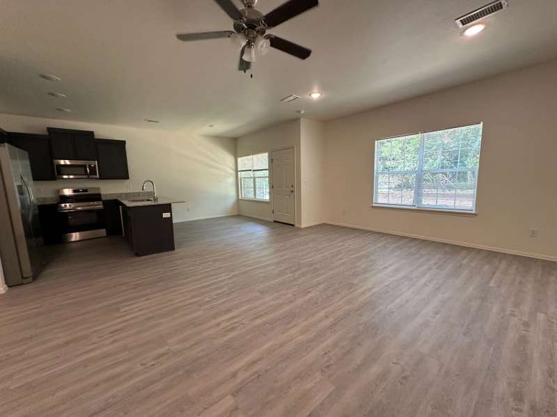 987 S Benchmark Ln #1 - Photo 3 of 17