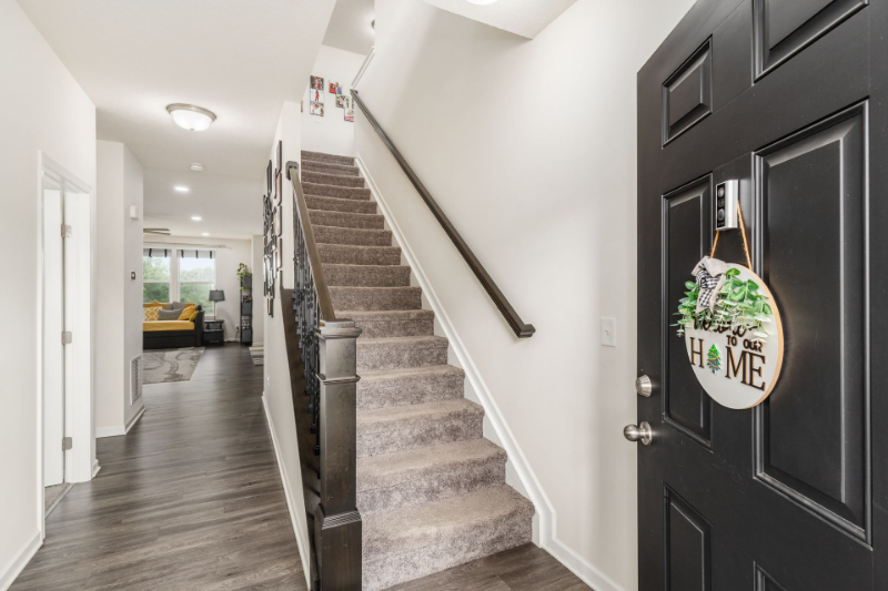 2868 Beechwood Dr - Photo 2 of 20