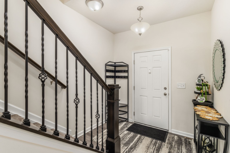 2868 Beechwood Dr - Photo 3 of 20