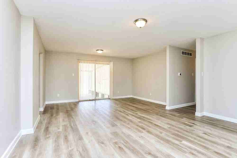 3035 Oriental Dr - Photo 6 of 18