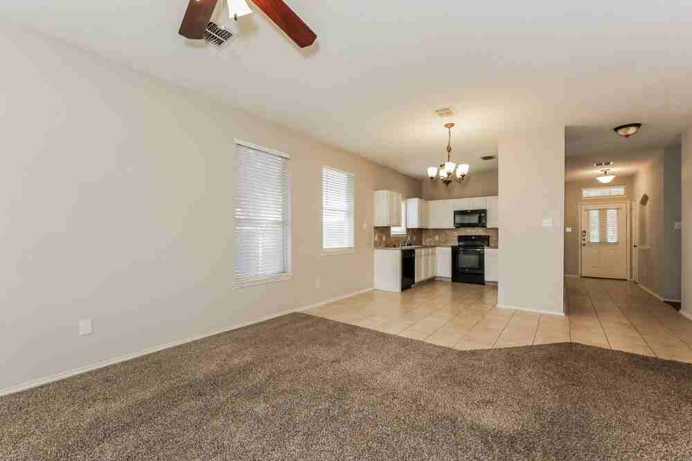 1101 Trinity Trl - Photo 5 of 16