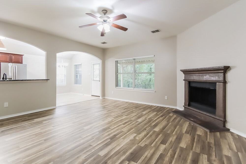 119 Chamblin Dr - Photo 4 of 17