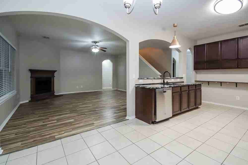 119 Chamblin Dr - Photo 6 of 17