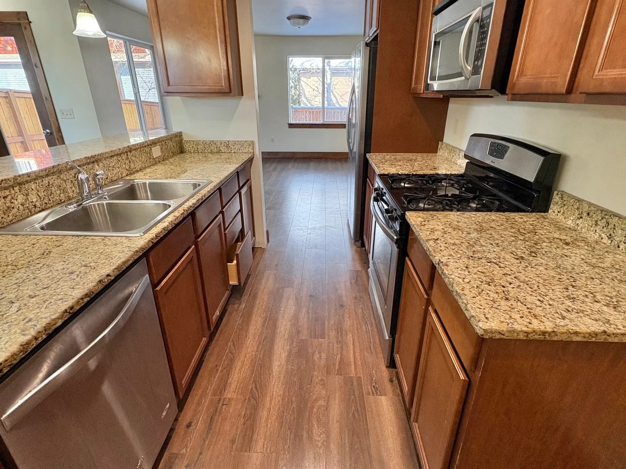 1623 Tempest Ct - Photo 6 of 23