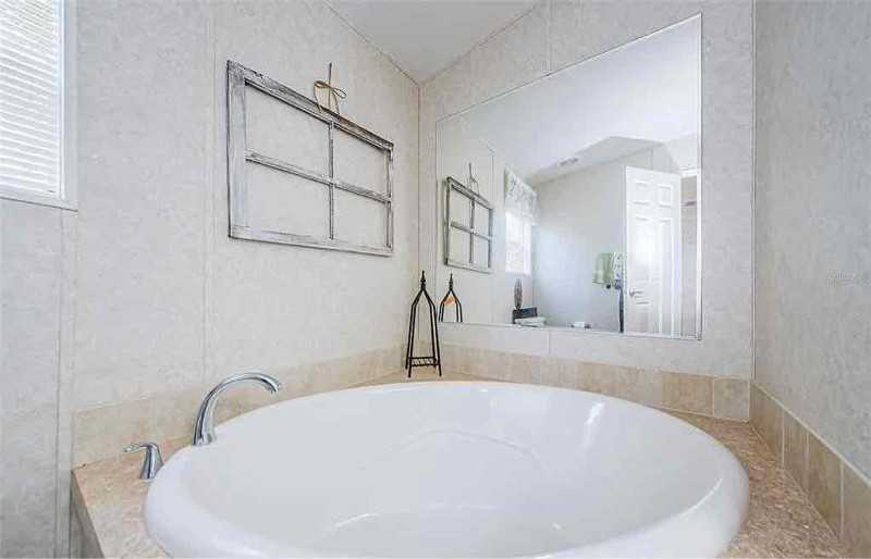 9514 Chris St - Photo 2 of 20