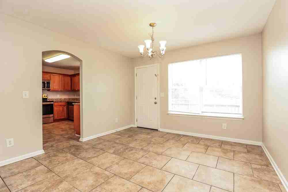 1104 Harmony Ln - Photo 7 of 17