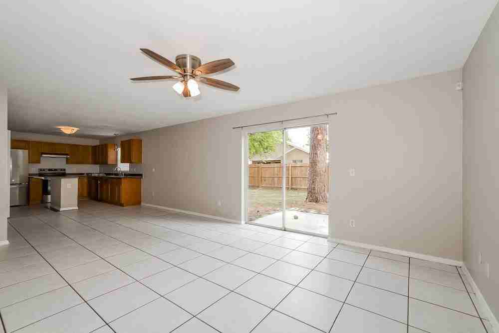 1018 Corkwood Dr - Photo 7 of 17