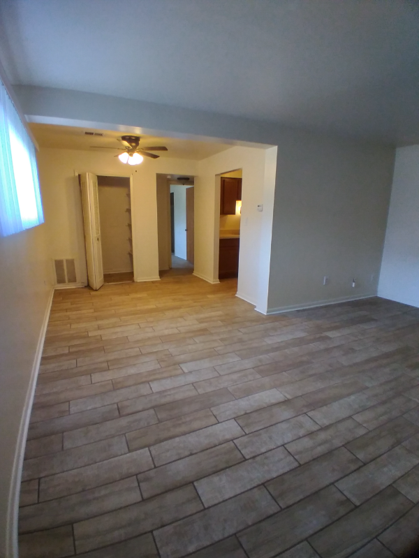 3300 Kenmore Rd #102 - Photo 2 of 8