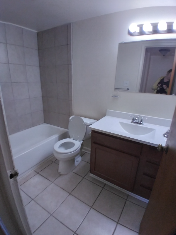 3300 Kenmore Rd #102 - Photo 5 of 8