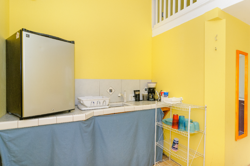 16B Ravenscroft Dr #TINY - Photo 5 of 11