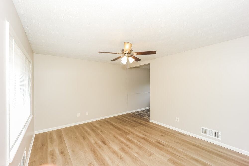 8970 Cornell Dr - Photo 5 of 19