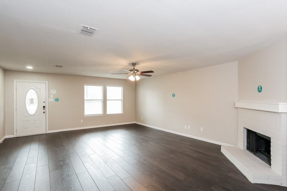 6019 Guilia Dr - Photo 3 of 16