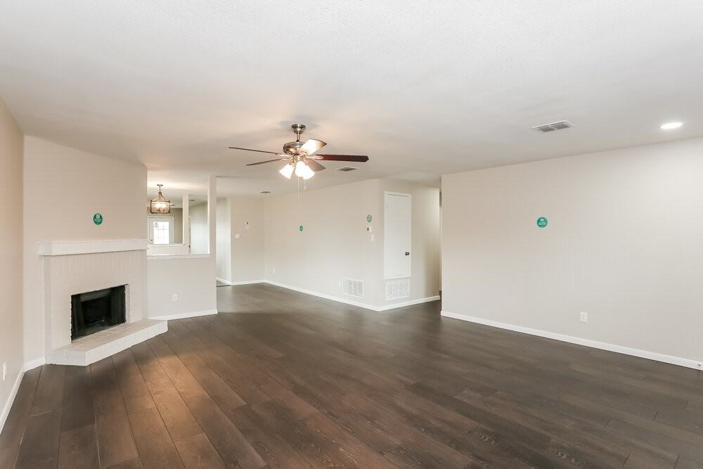 6019 Guilia Dr - Photo 4 of 16