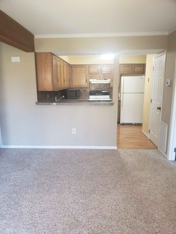 7345 Winery Ln - Photo 4 of 27