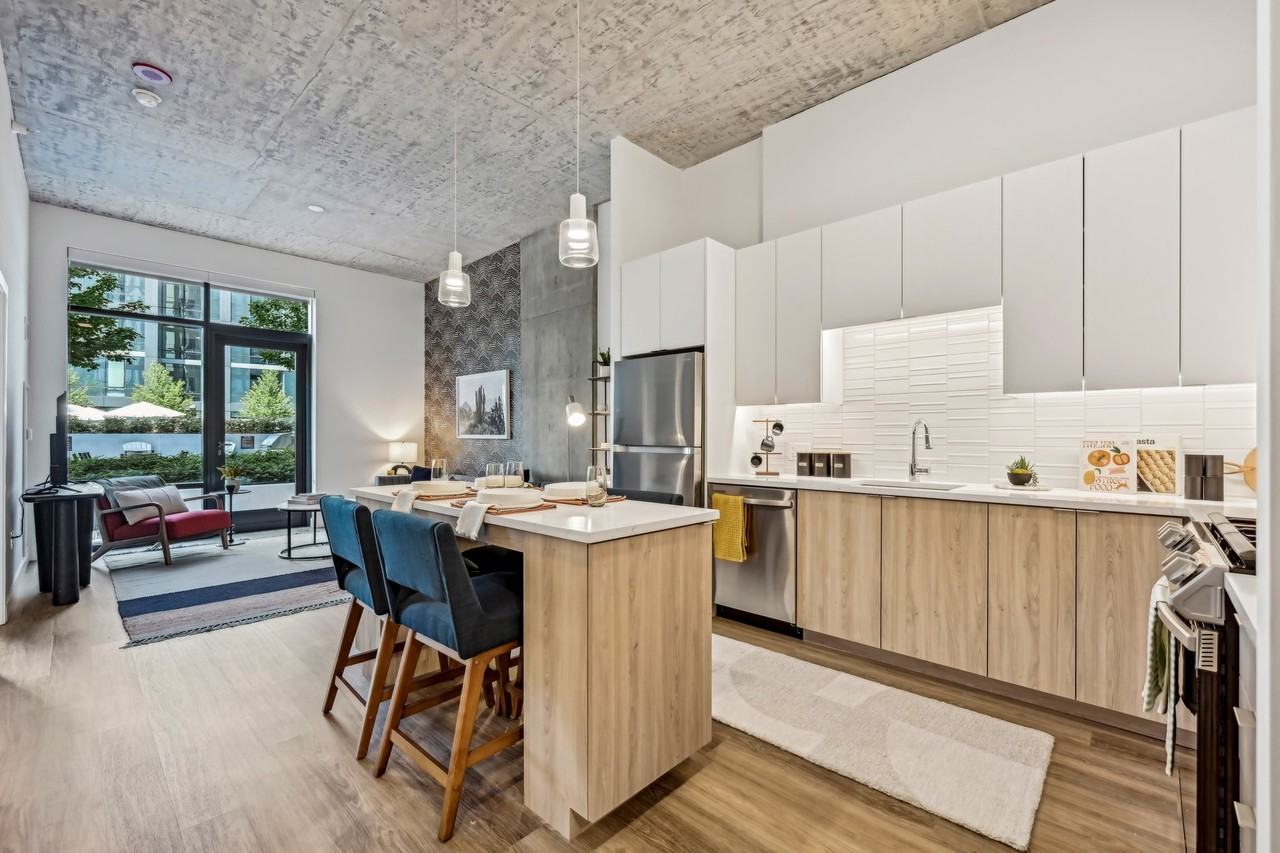 4600 North Marine Drive #302 - Photo 2 of 11