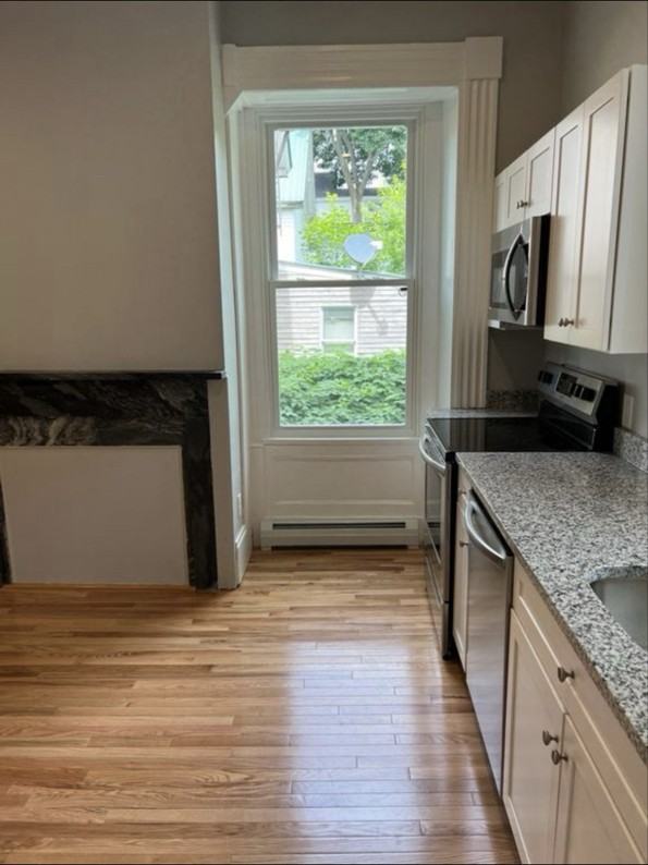 72 3rd St #1 - Photo 2 of 9