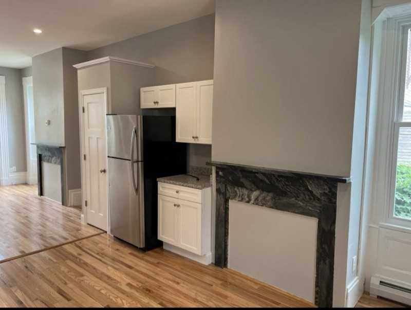 72 3rd St #1 - Photo 3 of 9