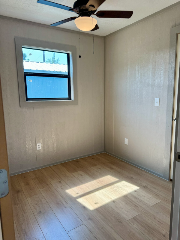 194 Lighthouse Lp - Photo 2 of 19