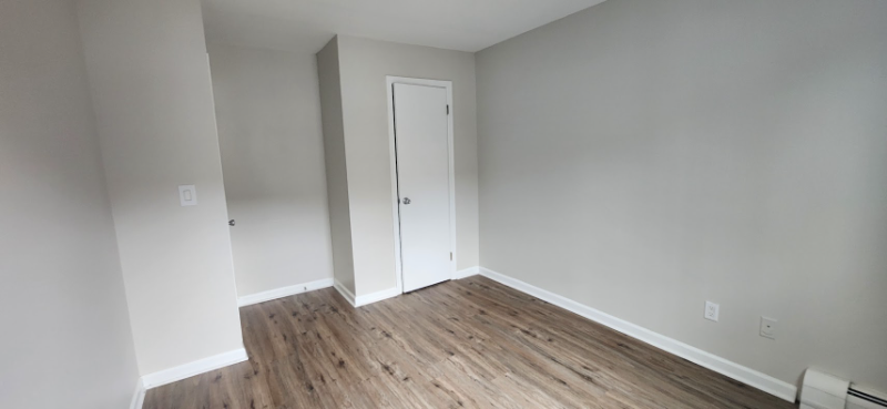 219 Roosevelt St #3 - Photo 3 of 9