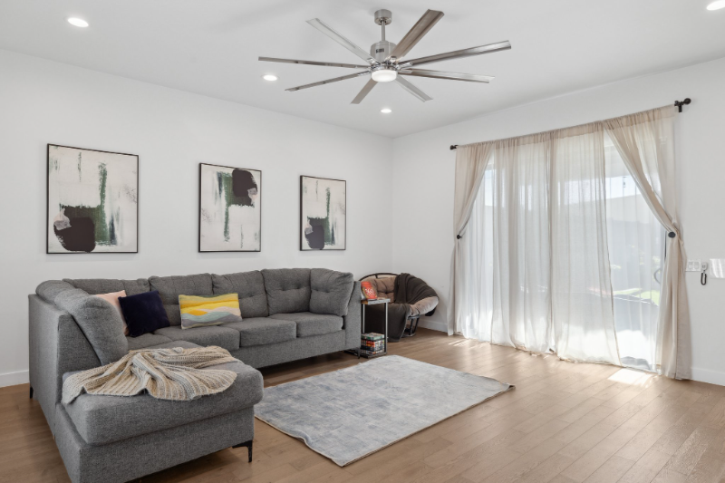 1923 E Monterey Way - Photo 4 of 20