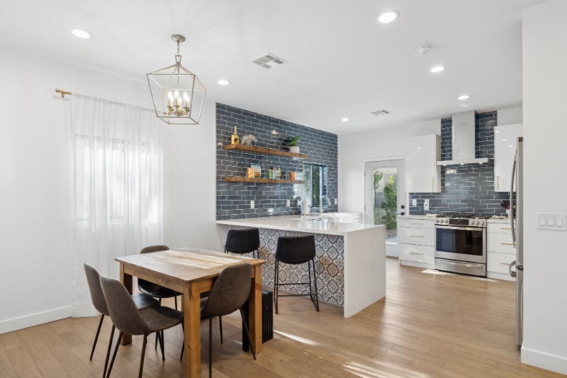 1923 E Monterey Way - Photo 6 of 20