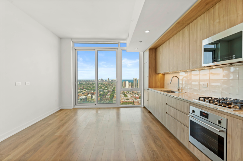 214 W Hill St #214WHILL - Photo 2 of 12