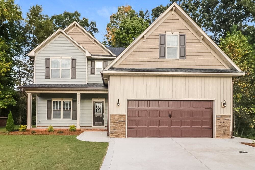 39 Grand Manor Ct