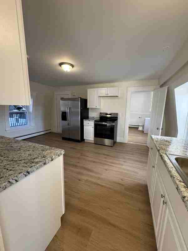 76 Elm St #4 - Photo 4 of 11