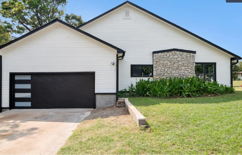 610 W Fairview St - Photo 2 of 8