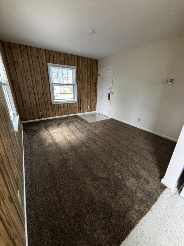 142 N Riverview Dr #3 - Photo 7 of 16
