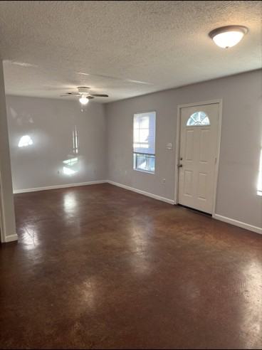 1039 13th St - Photo 2 of 13