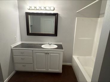 1039 13th St - Photo 7 of 13