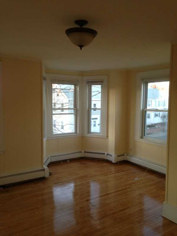 52 Washington St - Photo 2 of 4