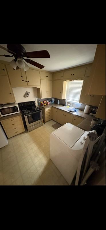 3007 47th St - Photo 5 of 8