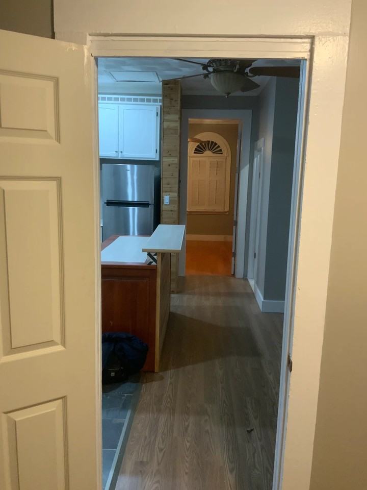 422 Nw Desoto St - Photo 4 of 14