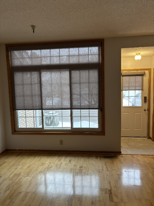 18083 Settlers Way - Photo 3 of 23