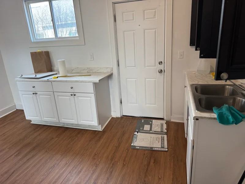 141 Vandalia St - Photo 6 of 11