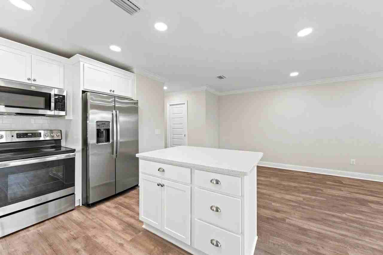 4288 Ida Coon Cir #4 - Photo 4 of 16