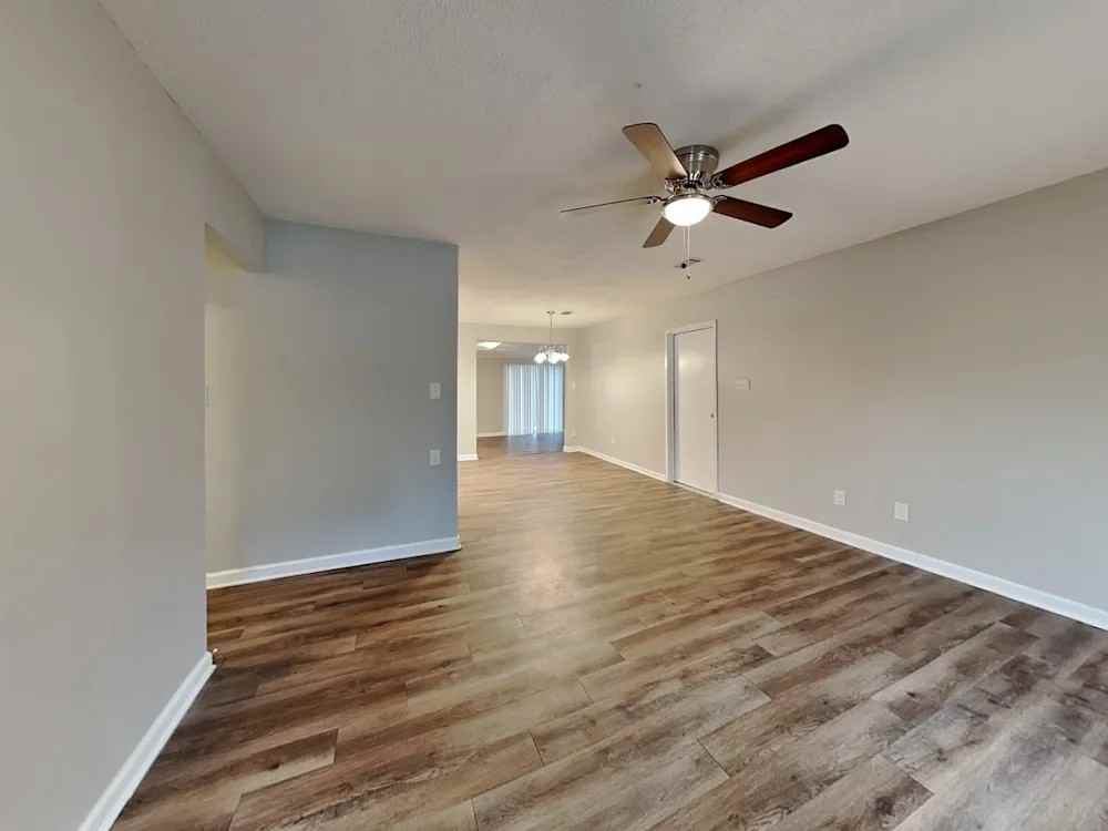 720 Utoy Cir Sw - Photo 3 of 13