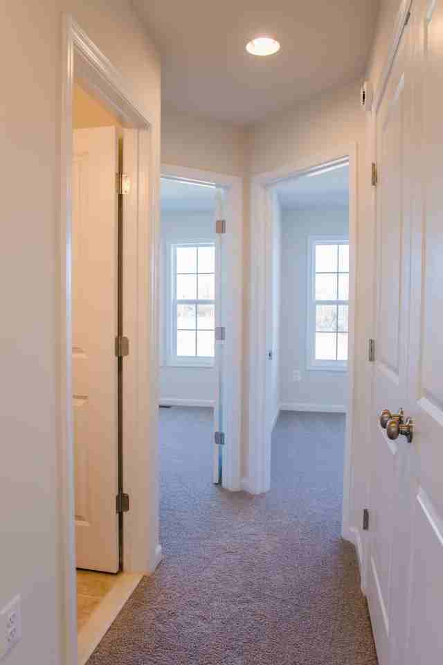 113 Oakshire Ct - Photo 4 of 9