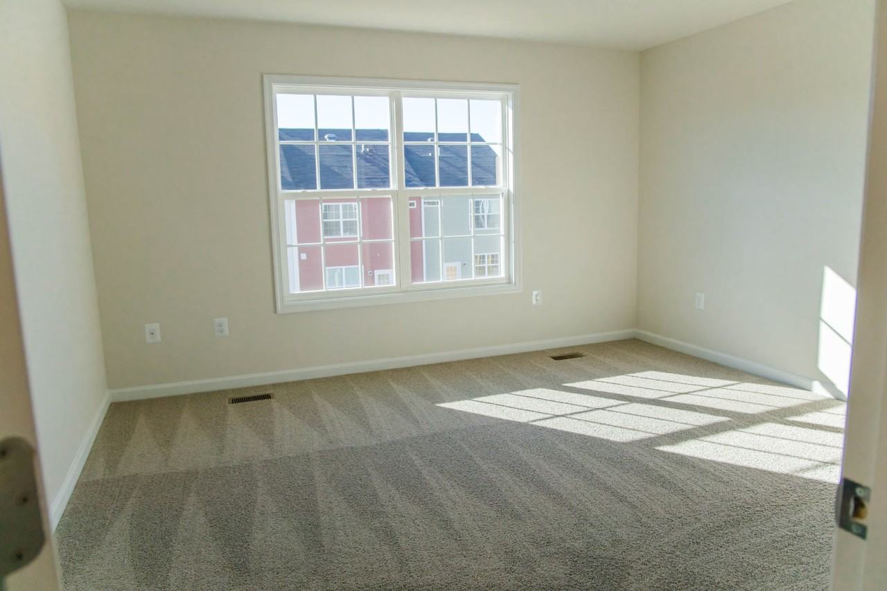 113 Oakshire Ct - Photo 5 of 9