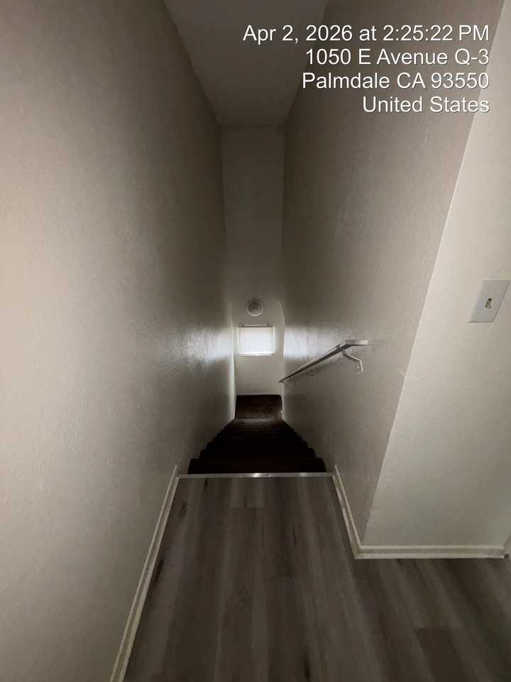 1050 E Avenue Q3 #10 - Photo 4 of 16