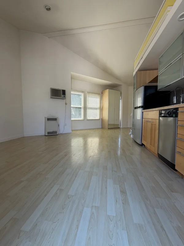 74 N San Marino Ave - Photo 2 of 15