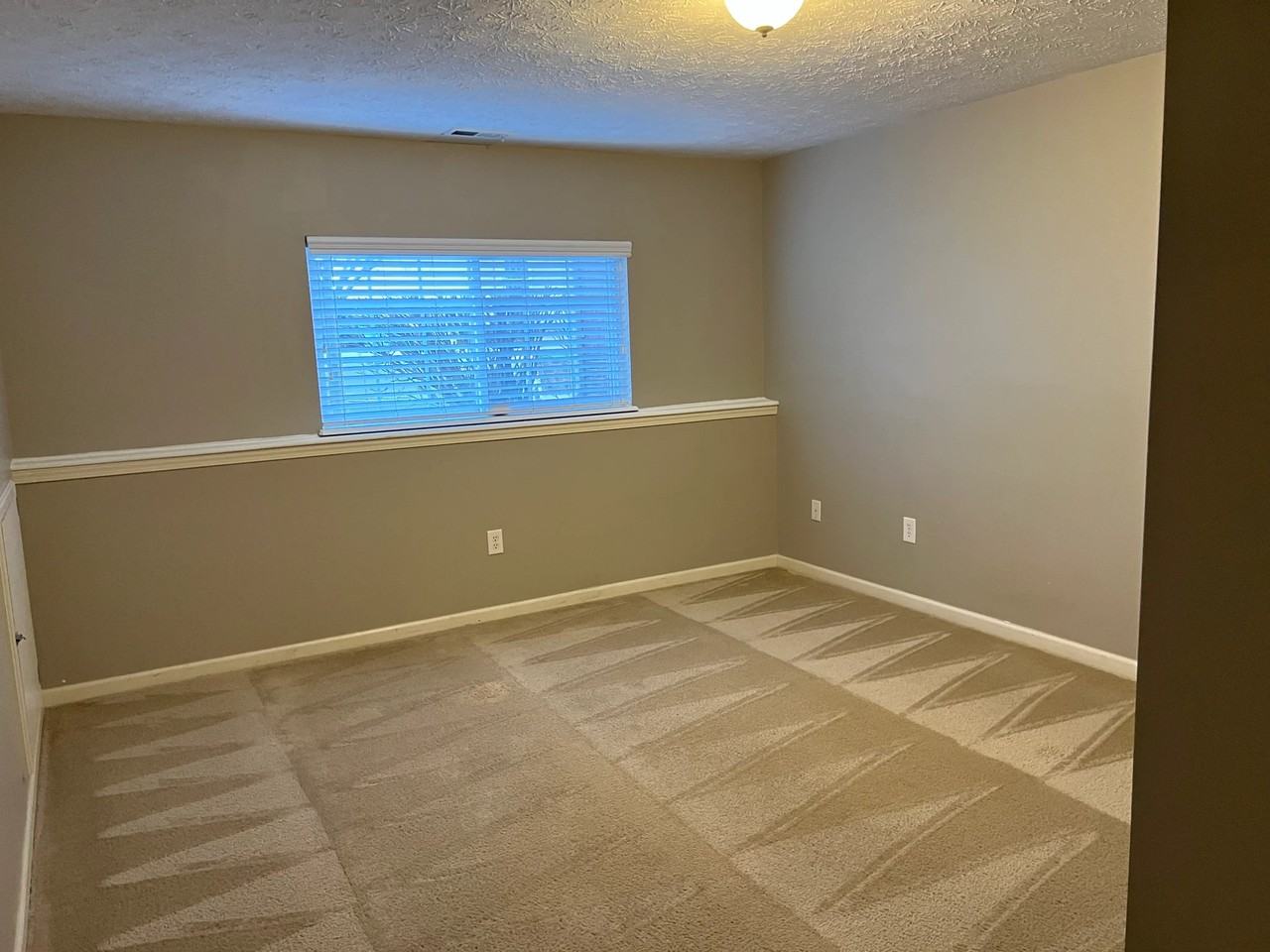 13833 Willesden Cir - Photo 3 of 21