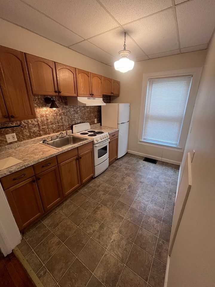 374 Elmwood Ave - Photo 3 of 5