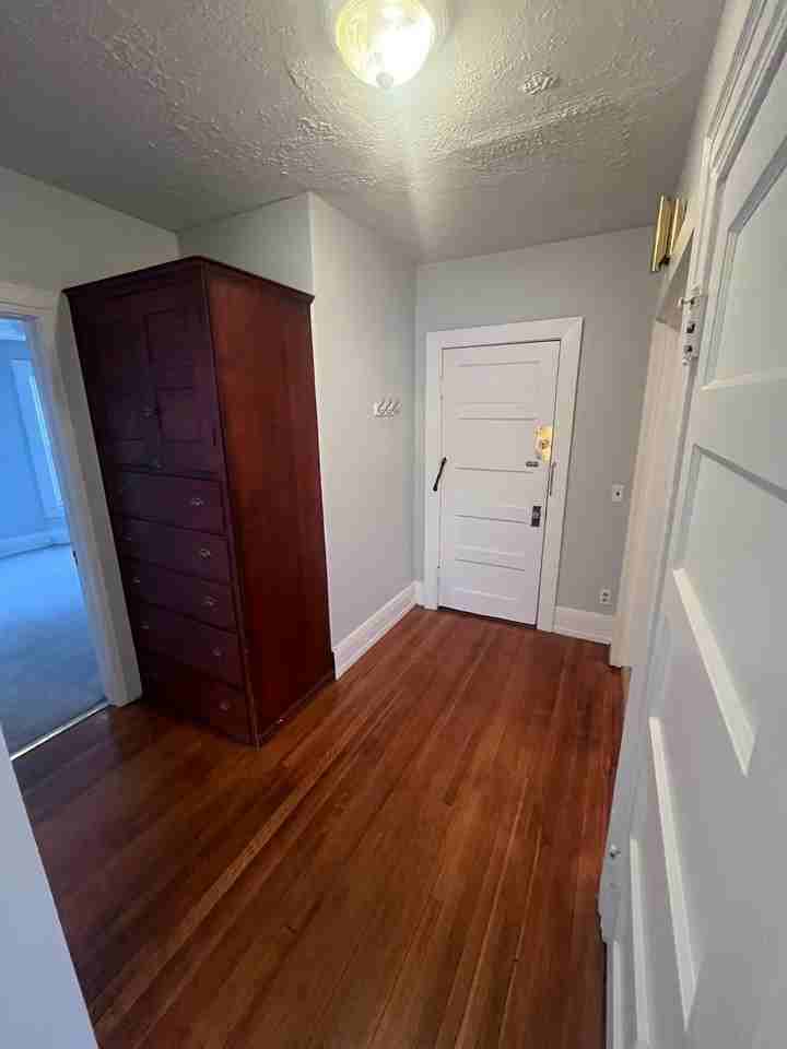 374 Elmwood Ave - Photo 5 of 5